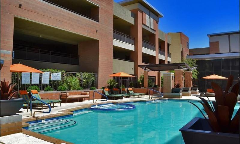 Step Out To Historic Old Town Scottsdale 2 King/2Bath W/Pool Apartment Exterior photo
